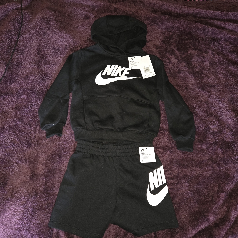 NWT Nike Black Hoodie and Shorts Set - Picture 3 of 4